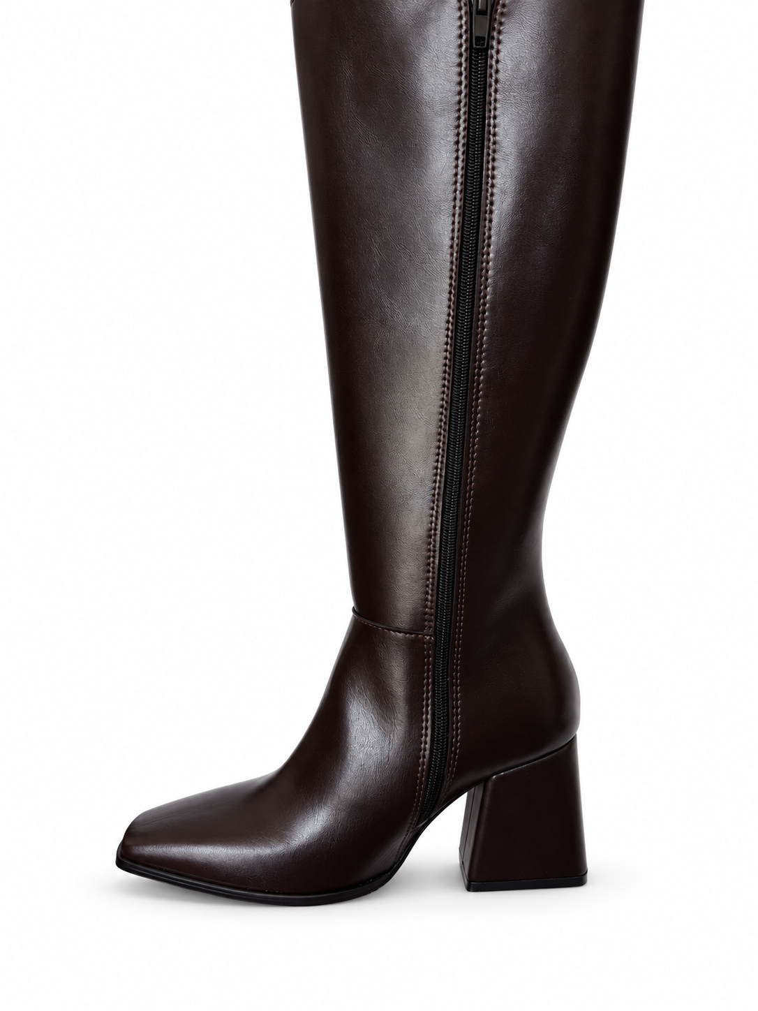 HELENA MOKA | Bota Alta de Tacón Ancho y Punta Cuadrada
