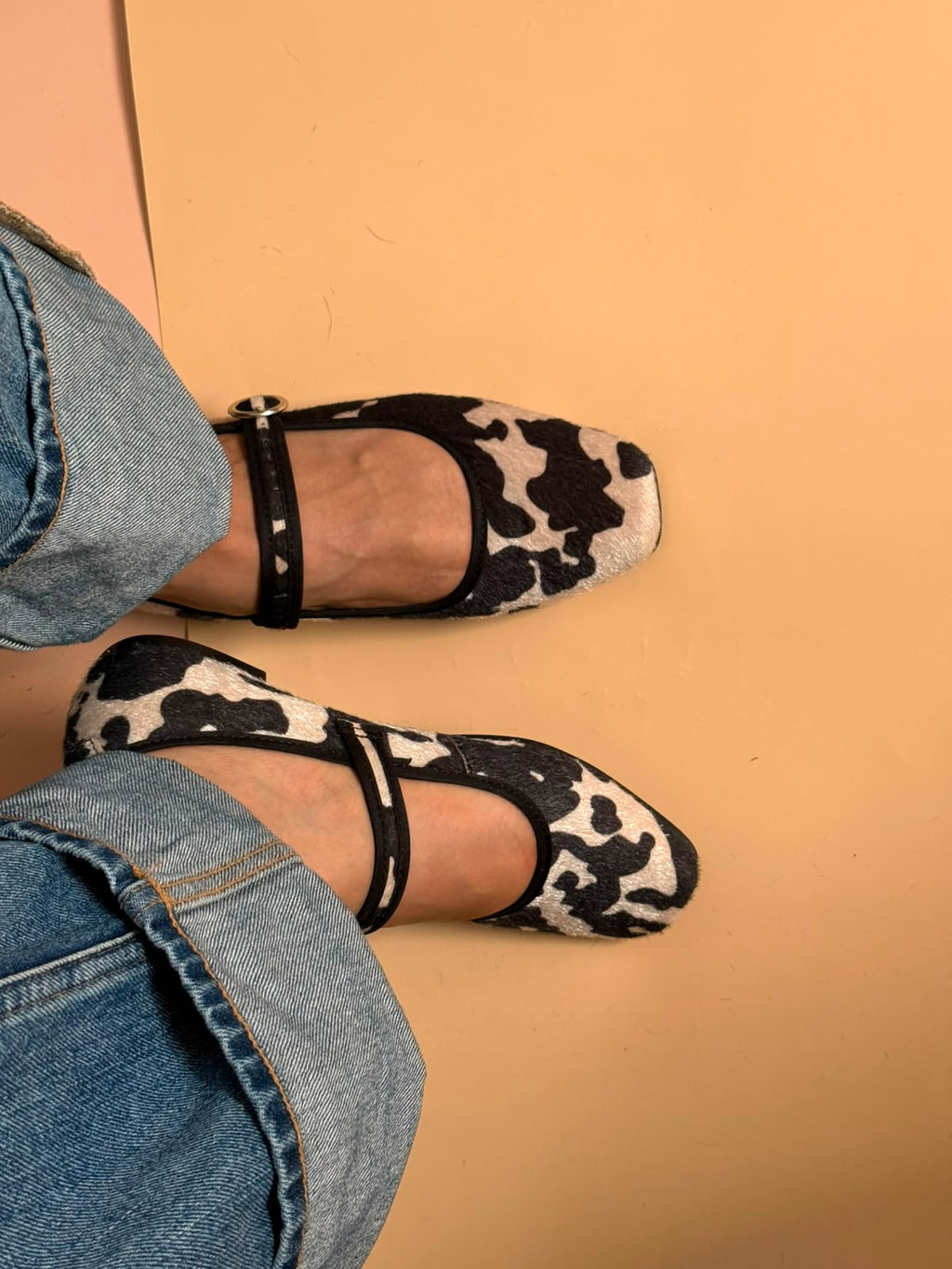 MARY JANE DAKOTA — COW PRINT