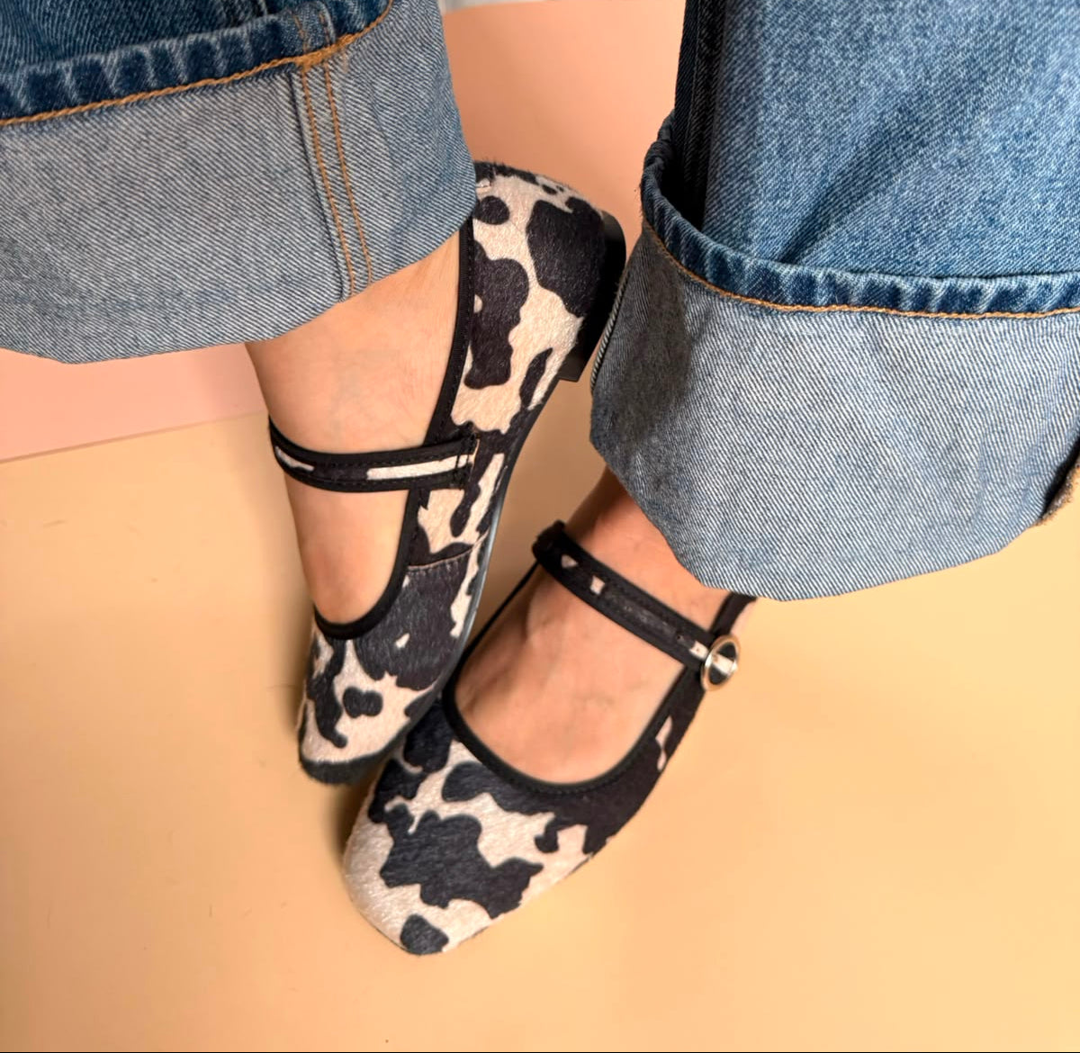 MARY JANE DAKOTA — COW PRINT