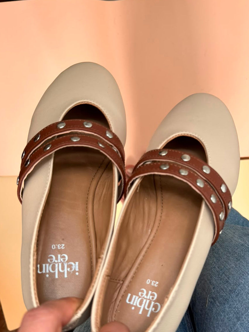 BALLERINA RIVET