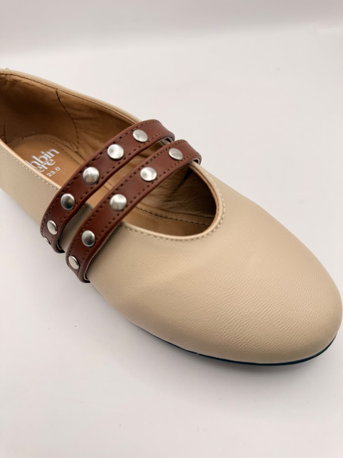 BALLERINA RIVET