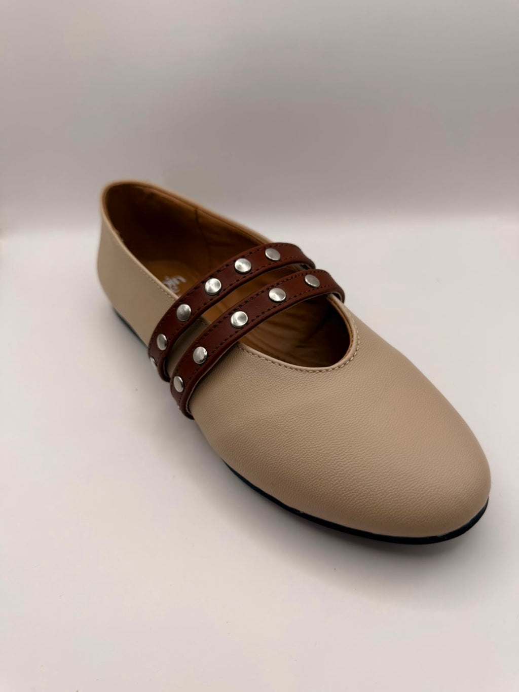 BALLERINA RIVET