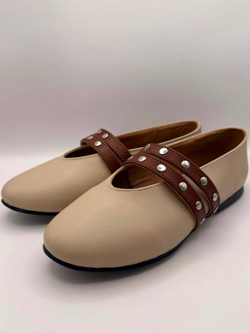BALLERINA RIVET